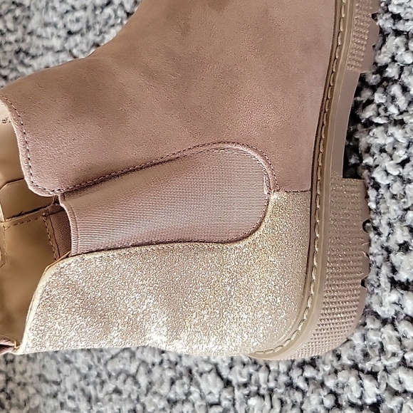 Steve Madden Girls Glitter Chelsea Boots Size 5 Big Girl - Picture 7 of 9